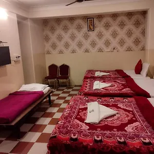  Lodge N K F Residency Indien